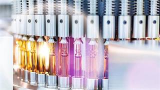 Από πρωταγωνίστρια στα φωτογραφικά είδη, παραγωγός δραστικών ουσιών για γενόσημα